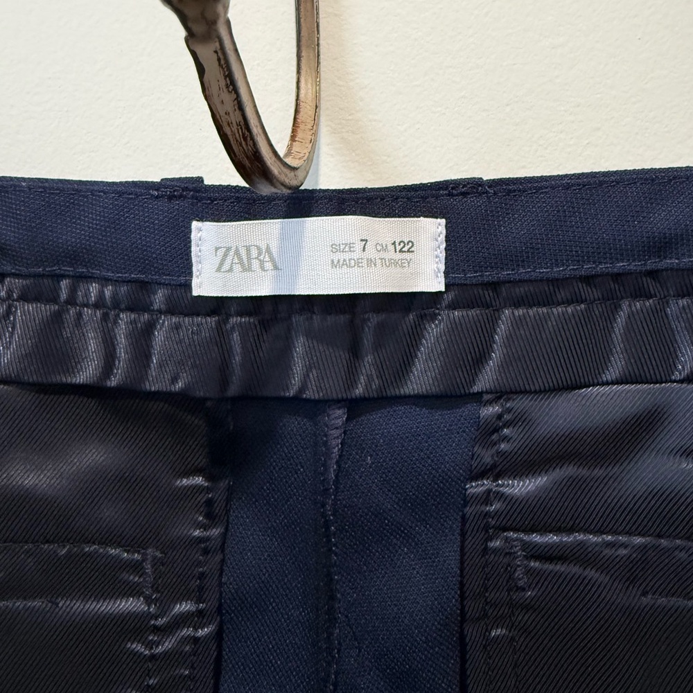 Boys Zara Classic White Button-Down Shirt with Navy Trousers - Picture 7 of 9